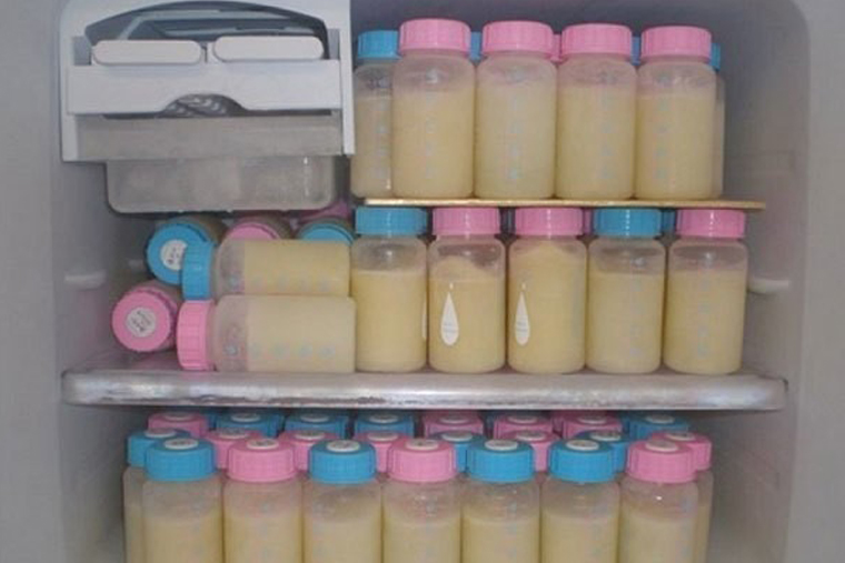 Bình trữ sữa - sản phẩm không thể thiếu khi dự trữ sữa cho trẻ