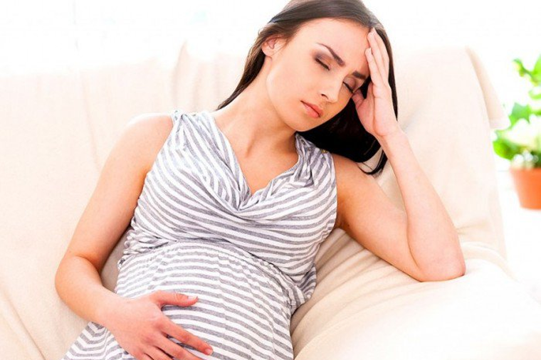 Tình trạng mệt mỏi, buồn ngủ sẽ xảy ra một cách thường xuyên hơn trong quá trình mang thai khi cho con bú